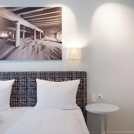Otel Jugend- Und Augustin Münih